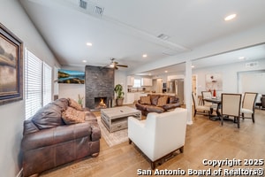 Building Photo - 811 W Kings Hwy