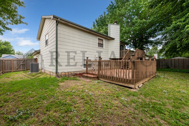 Building Photo - 11902 W Jamesburg St