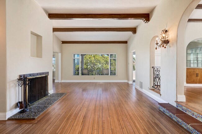 Building Photo - Classic Spanish Elegance Steps from Beverl...