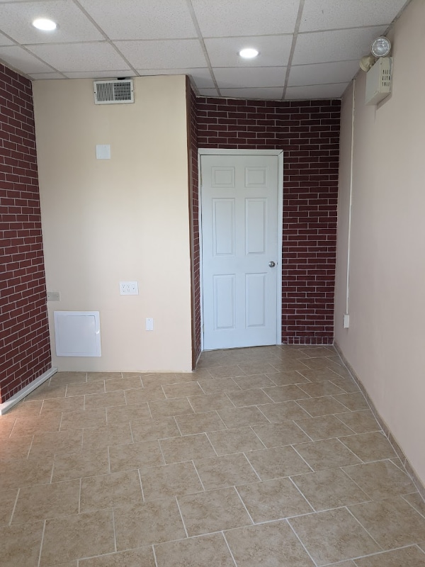 Building Photo - 851 Jackson St