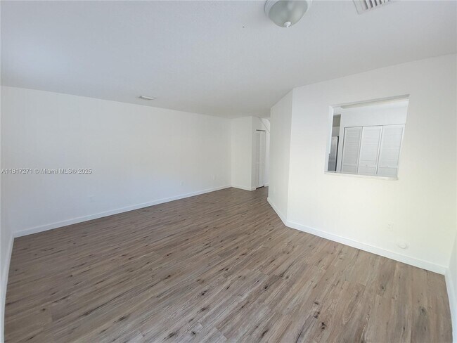 Building Photo - 6965 NW 173rd Dr