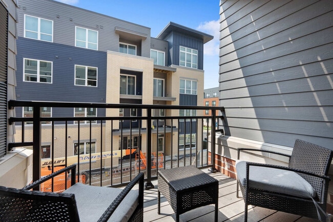 Building Photo - 601 Sand Pearl Ln