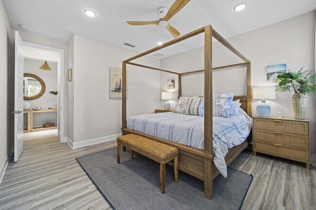 Building Photo - "Luxurious Furnished Home with 4-Bed, 3-Bath, Swim Spa Fenced Yard Golf Cart steps to the beach!"