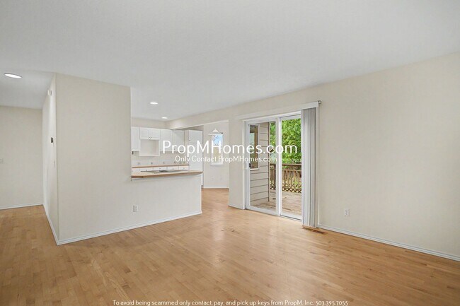 Building Photo - Bull Mountain Three Bedroom Home!