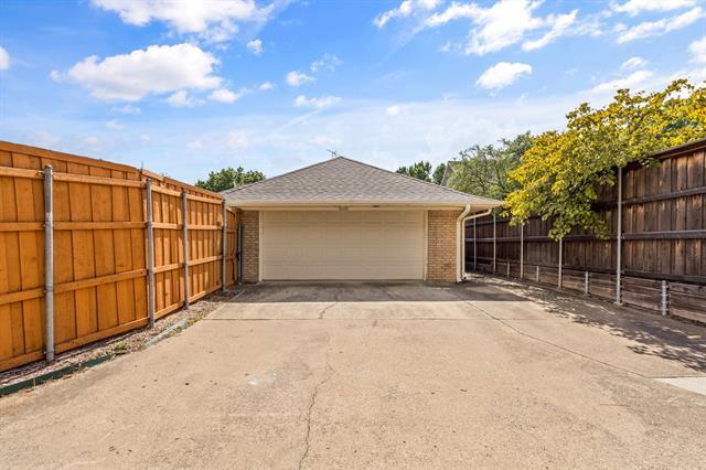 Building Photo - 238 High Brook Dr