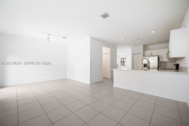 Building Photo - 11945 SW 245 Ter