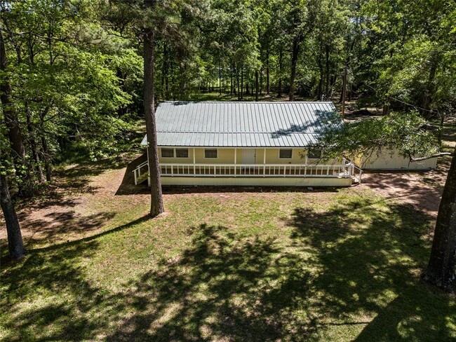 Building Photo - 20571 Lodge Rd