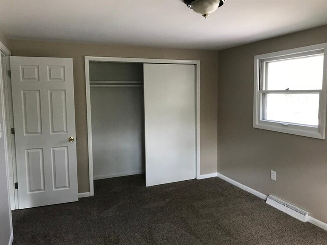 Building Photo - 6735 Van Buren Pl