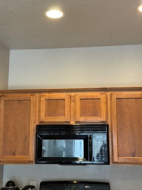 Building Photo - Well-maintained 3 bed/2 bath condo near Sky Mountain golf course.