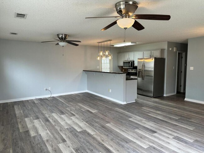 Building Photo - 156 Wyatt Cove