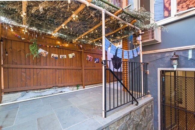 Patio add'l view - 2604 Mozart Pl NW