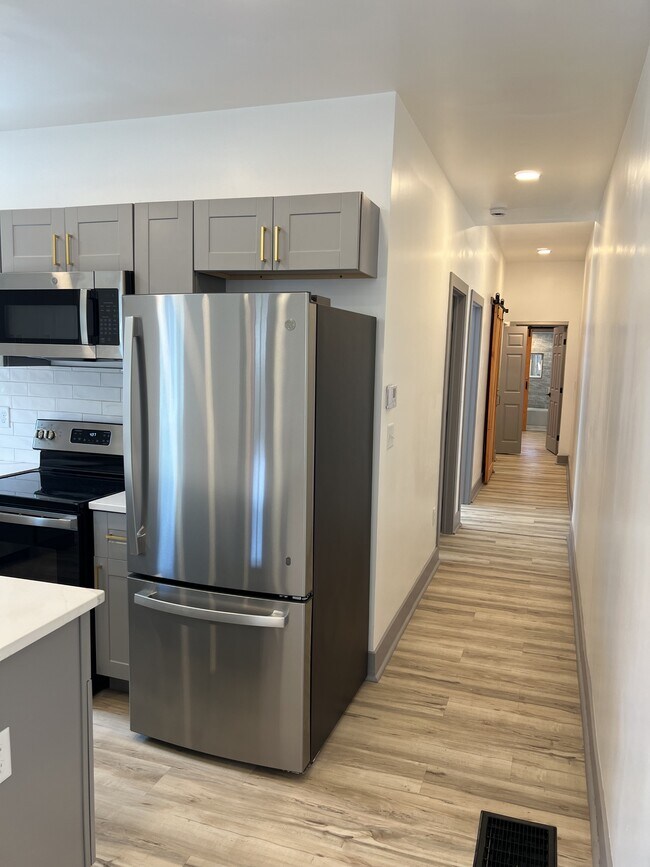 Building Photo - 1132 Ann St