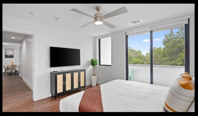 Building Photo - 5515 Humming Bird Ln