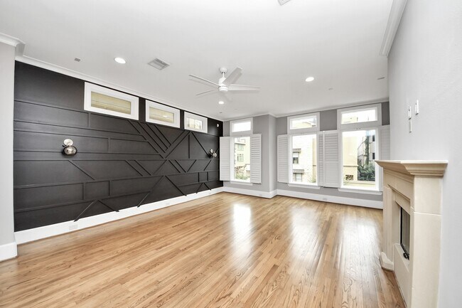 Building Photo - 12790 Yorkstone Dr