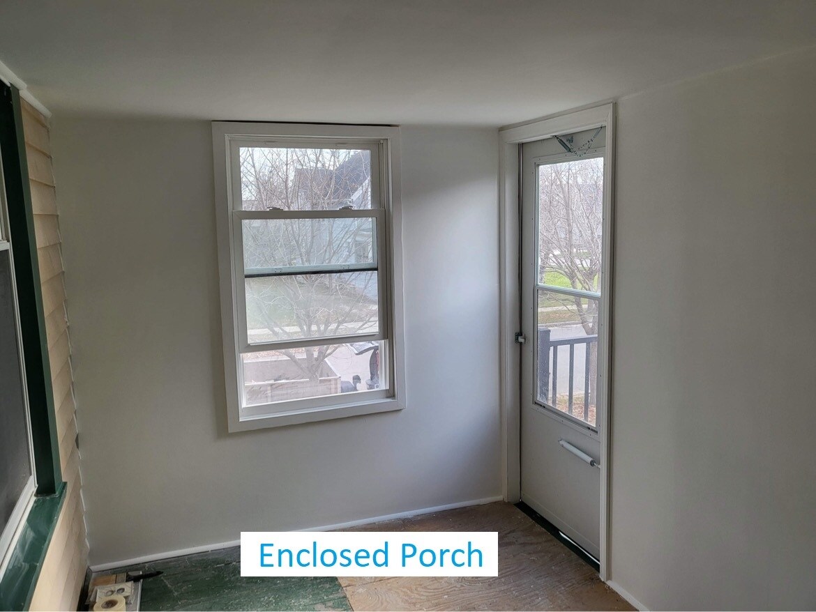 Building Photo - 310 Superior St