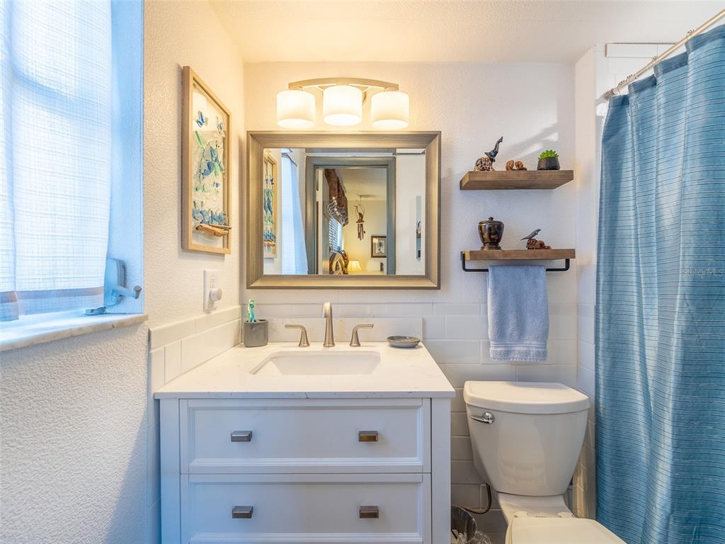 Building Photo - 400 Base Ave E