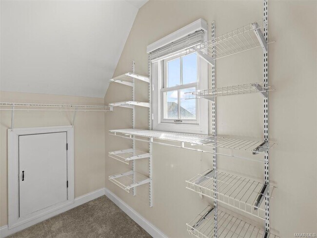 Building Photo - 3900 Turning Leaf Loop