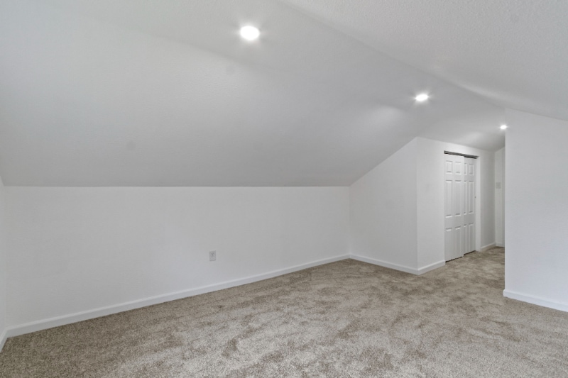 Building Photo - 55 N Chester Ave