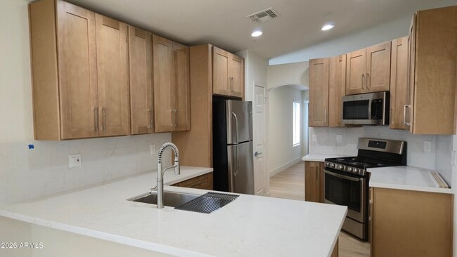 Building Photo - 9616 E Sheena Dr