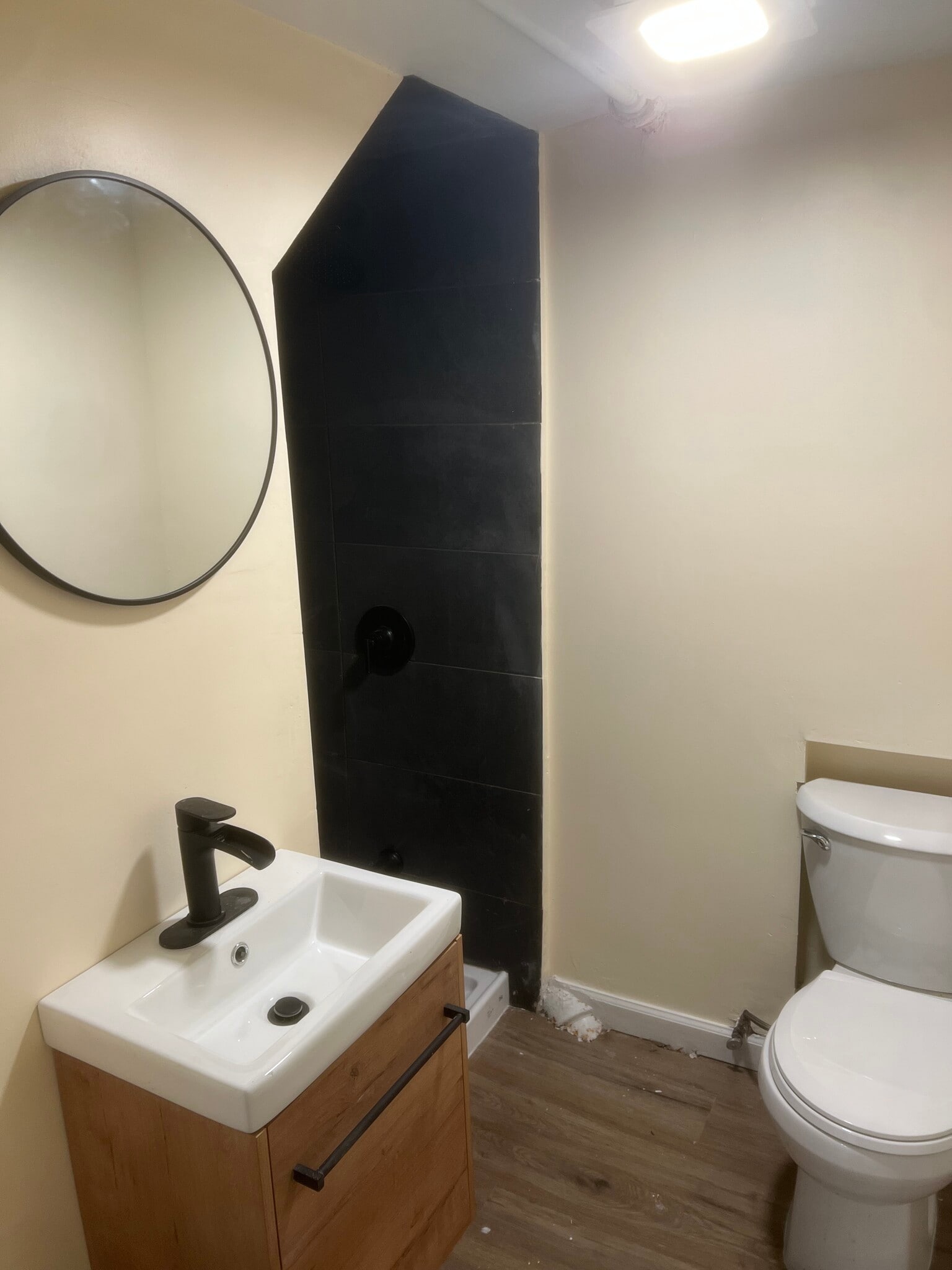 Building Photo - 436 Brook St