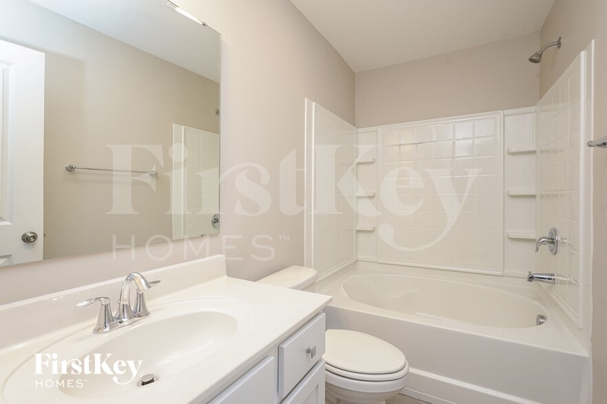 Building Photo - 2377 Dukes Hollow Ct