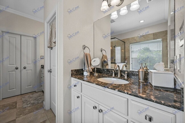 Building Photo - 5211 Mission Ave