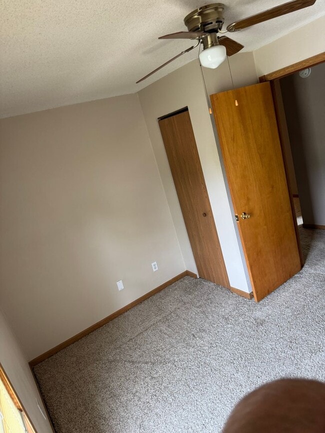 Building Photo - kb1820