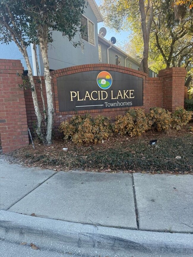 Building Photo - Dream Townhome is Beautiful Sanford Florida