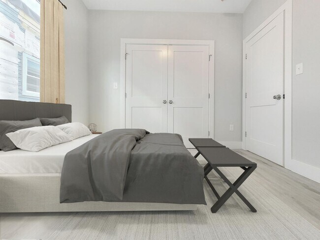 Building Photo - Spacious 3-Bed, 2-Bath Apartment | Pet Friendly | Luxury Living in Roxbury
