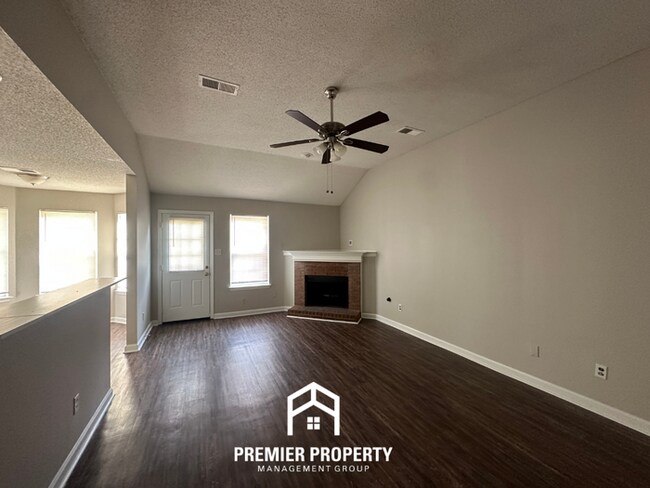 Building Photo - 2828 Breezy Ridge Trail