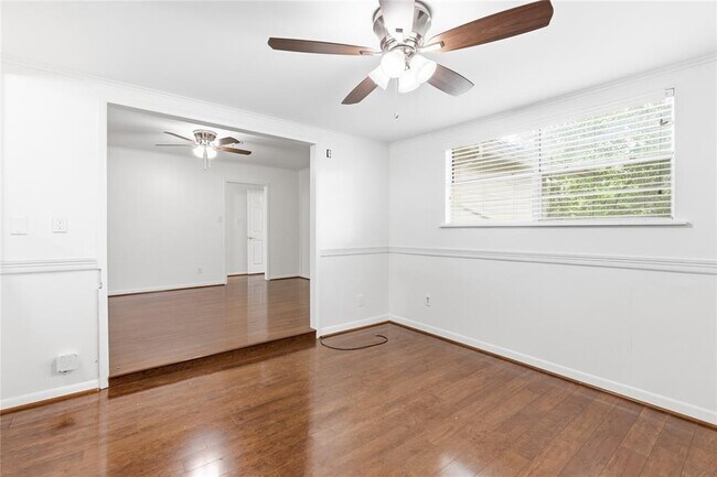 Building Photo - 1613 Sunnyvale St
