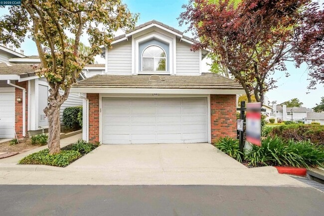 Primary Photo - 436 N Wildwood