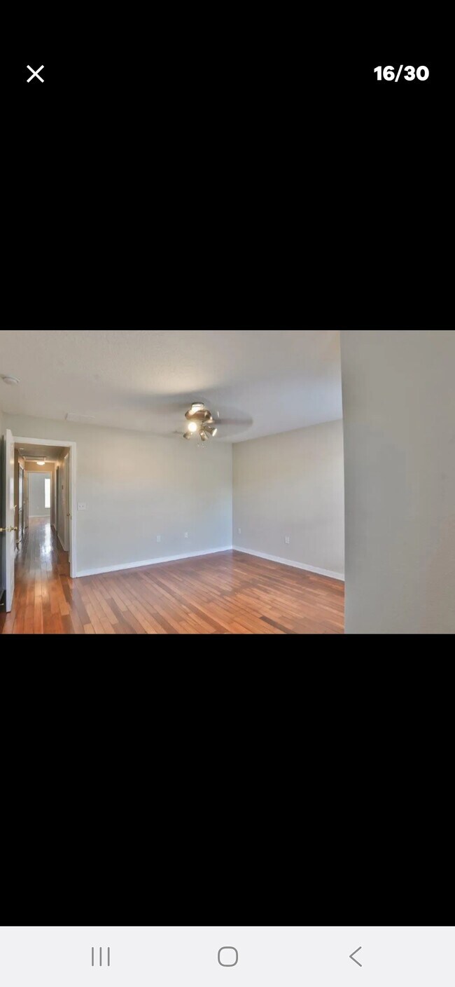 Building Photo - 6932 Hawthorne Trace Ln