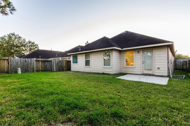 Building Photo - 22338 Highland Point Ln