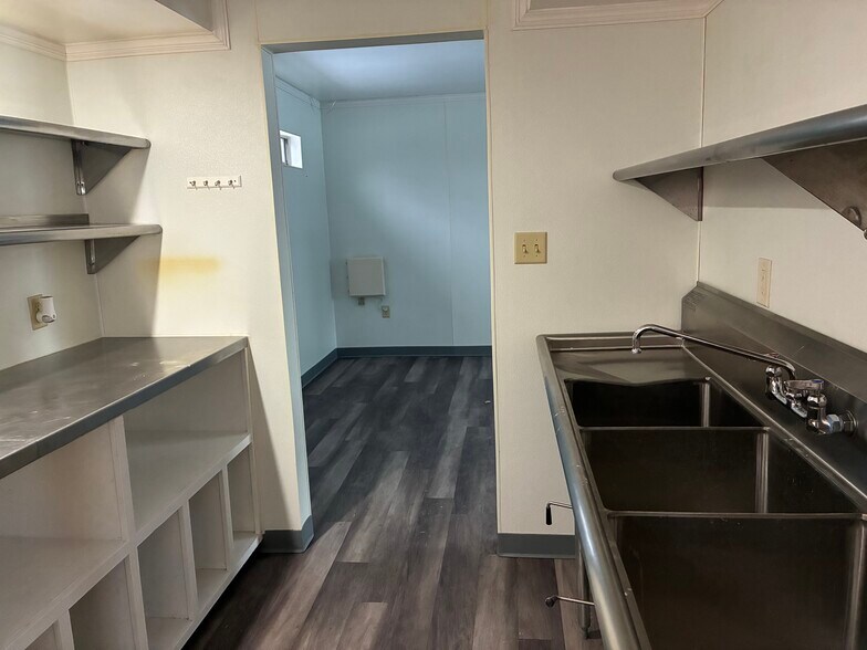 Building Photo - 4317 E State Blvd