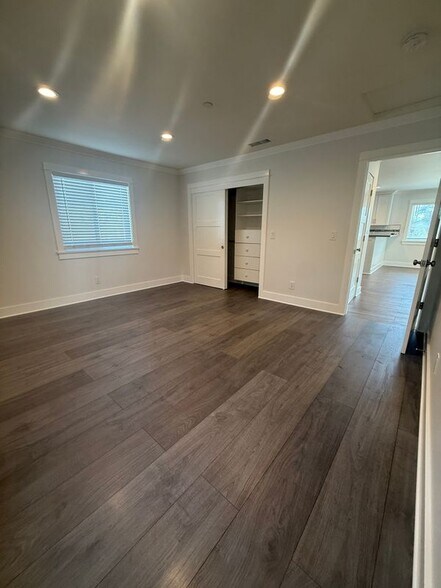 Building Photo - 3533 Brandon St
