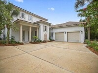 Building Photo - 3161 Club Dr