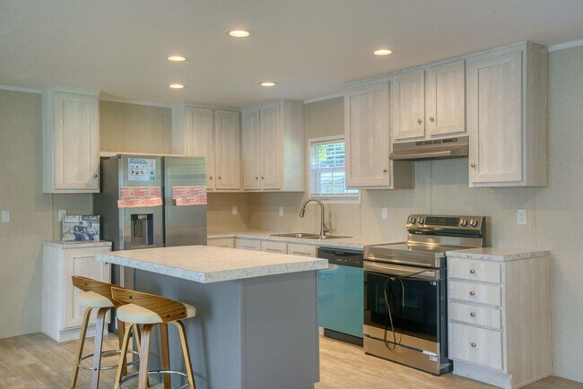 Building Photo - 1118 Old Tar Landing Rd