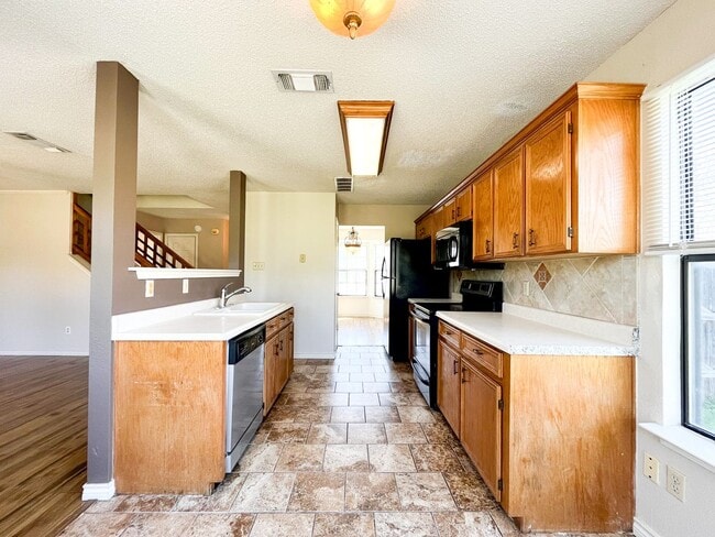 Building Photo - Available NOW!!!! Gorgeous 2 story, 3 bedroom, 2.5 bath, 2 car garage home with garage door opene...