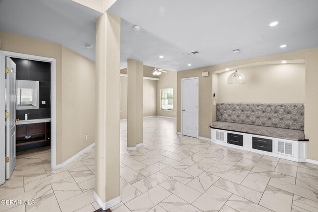 Building Photo - 7089 Tierra Roja St