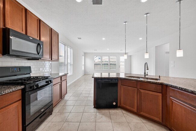 Building Photo - 25611 Reign Wayman Ct