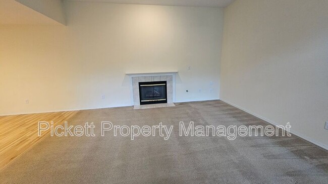 Building Photo - 12596 Deer Park Ln NW