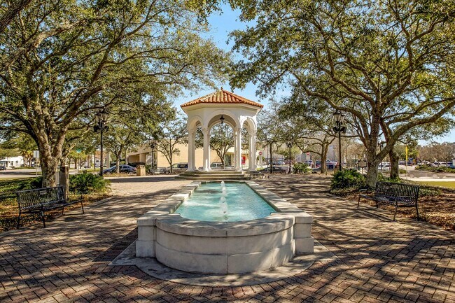 Building Photo - 1515 Marco Pl