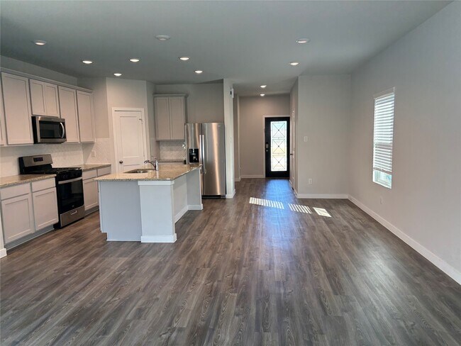 Building Photo - 5703 Blue Grama Dr