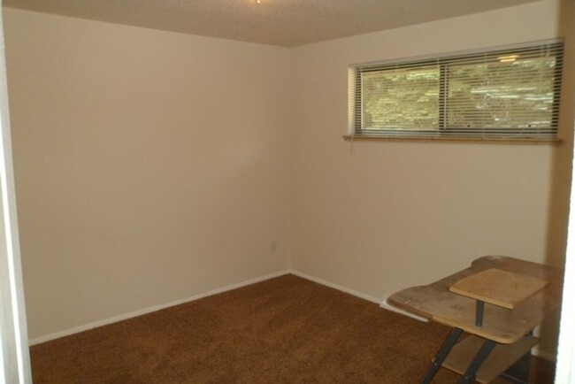 Building Photo - 2 bedroom, 1 bathroom home in Wheat Ridge ...