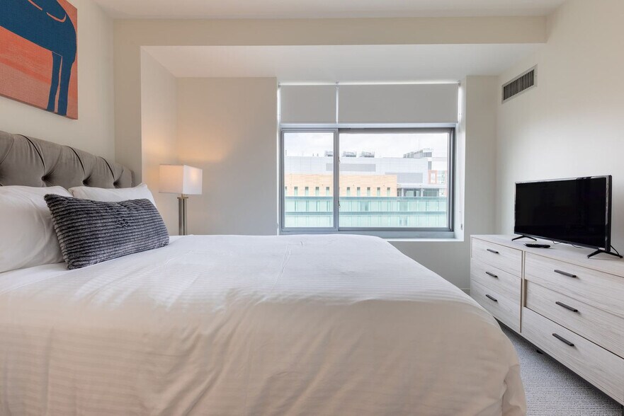 Building Photo - 350 Third Street-SI FL8-ID1050399P