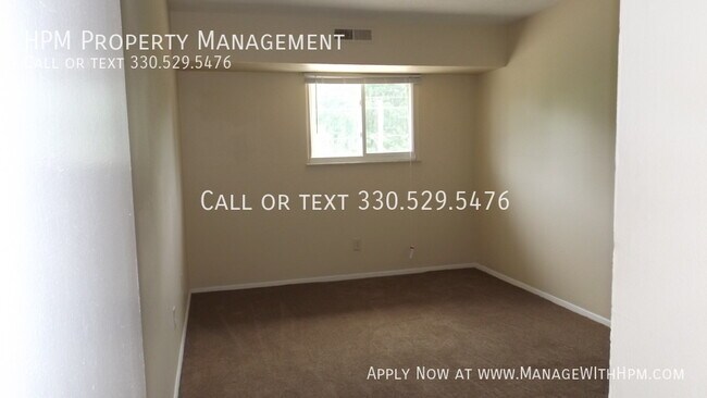 Building Photo - 841 SilverMeadow 202