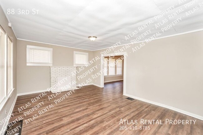 Building Photo - 88 3rd St