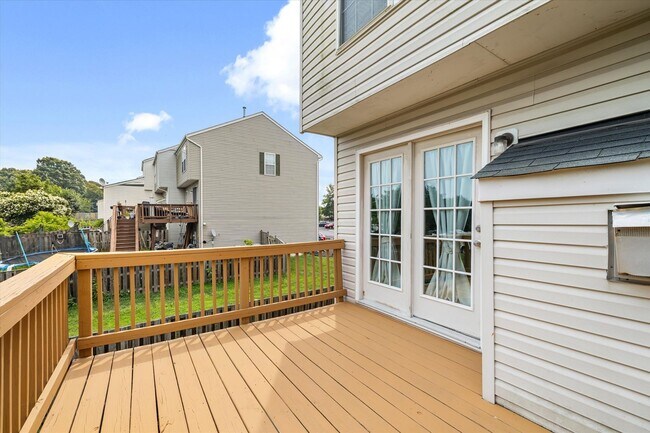 Building Photo - 4701 Colonnade Way