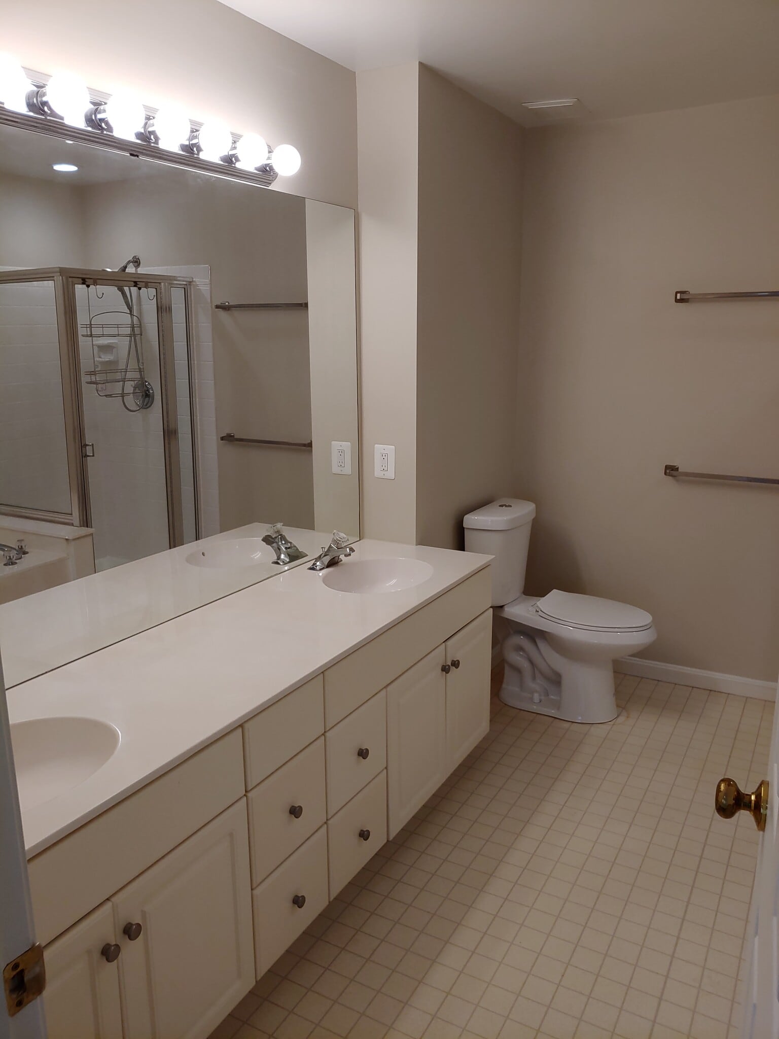 Master bath - 47608 Sandbank Sq